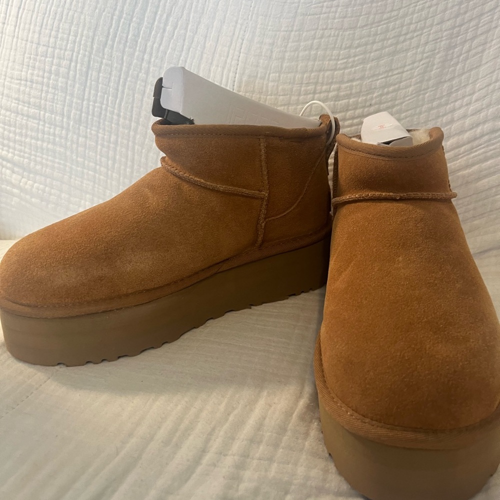 Ugg Classic Ultra Mini Platform